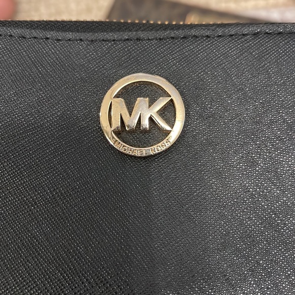 MK wallet - Picture 3 of 3
